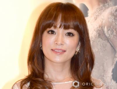 浜崎あゆみ上海公演中止、中国人ファンが謝罪・心境「可能であれば…」　無観客パフォーマンス＆メッセージに対し