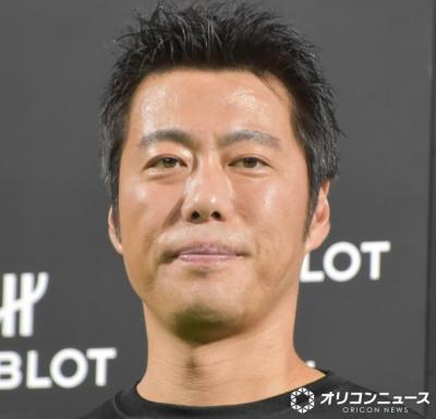上原浩治、WBC決勝で遭遇した豪華芸人らと4ショット　右端に映り込んだ“まさかの人物”に注目集まる