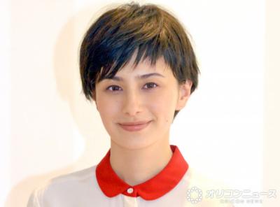 ホラン千秋、髪色大胆チェンジで『Nスタ』久々登場　井上貴博アナとのかけあいも健在