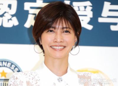 内田有紀、元俳優の柏原崇さんとの再婚を発表「ともに歩んできた時間が家族という形になりました」
