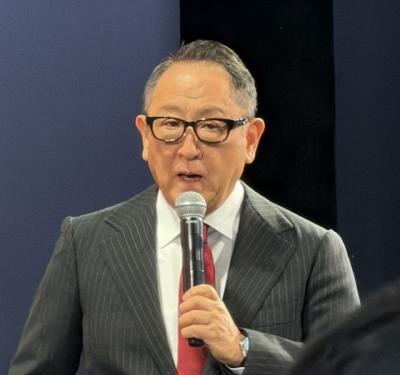まさかの“アクスタガチャ化”→驚きの“完売”　トヨタ・豊田章男会長、『東京オートサロン』で驚異の人気