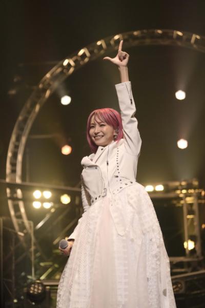LiSA、約2年ぶり全国ホールツアーが終了　4月から15周年イヤーに突入