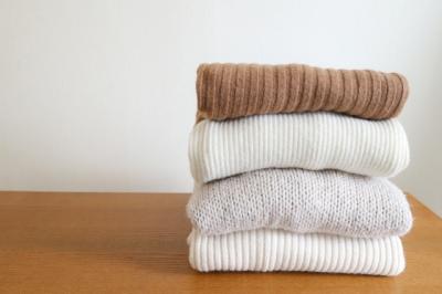 「セーター着たいのに無理～」そのニットのチクチク、乾燥ケアやインナーで対策しよう