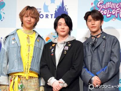 ミセス「GOOD DAY」、新グッズビジュアル公開　バッジ＆フィギュア＆ぷっくりシールほか、「ミュージックビデオの世界観を表現」