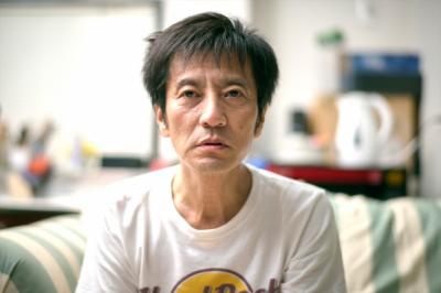 津田寛治、ミニシアターが選ぶ感動演技大賞受賞　『津田寛治に撮休はない』上映中のK's cinemaで授賞式