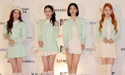 【KCON JAPAN】IS:SUE、美スタイル際立つ“女神ビジュアル”披露　“キュートすぎる”ステージ予告も