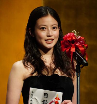 【橋田賞】『あんぱん』脚本・中園ミホ氏が告白「ヒロインののぶは、橋田壽賀子先生の分身です」