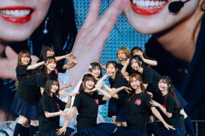 櫻坂46武元唯衣、7年半のアイドル人生に幕　“可変ドレス”で踊りまくる唯一無二の卒セレ「今が一番楽しくて幸せ」【セットリストあり】