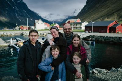 【カンヌ映画祭】パルムドール受賞、子育てをめぐり虐待を疑われる家族の物語『Fjord（原題）』日本公開決定
