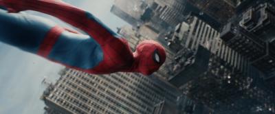 トム・ホランド、驚異の身体能力で実現　『スパイダーマン』コミック再現アクションの舞台裏公開