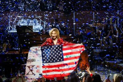 YOSHIKI、3度目の頸椎手術から復活　ロサンゼルスでスタンディングオベーション　豪華共演も続々【レポート＆セットリスト】