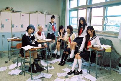ILLIT、HANA・JISOO＆MOMOKAとコラボ　タイトル曲に参加「大切な人に届けたい素直な気持ちを込めた楽曲です」【コメントあり】