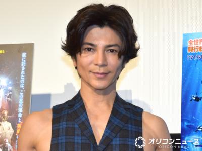 53歳・武田真治、“衝撃の寝ぐせ姿”を公開「漫画みたいですね」「でもカッコイイのがすごい！」