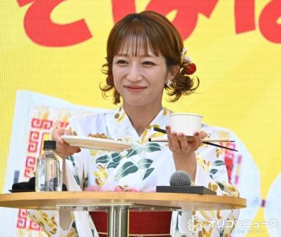 辻希美、一家で焼きそば12玉　フライパンで作り切れず「ホットプレートで屋台みたいな感じで焼く」