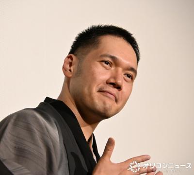 神田伯山、借金500万円を明かす「お金の重要性を感じている」　『おさるのジョージ』著者のドキュメンタリー監督と心境重ねる