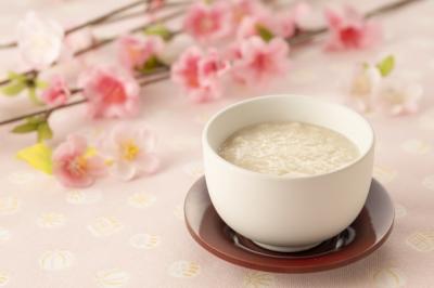 余らせた甘酒の使い道にも…混ぜるだけで調味料になる“甘酒ドレッシング”が簡単でおいしそう【ドレッシングの日】