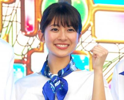 元TBS山本里菜アナ「ベットでリラックス中」の写真が公開される　1stフォトブック公式が投稿