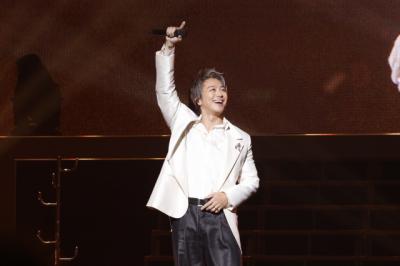 EXILE TAKAHIRO、20年の軌跡を振り返る　節目を迎えてファンに感謝「これからも心を込めて歌を届けていきます」【ライブレポート】