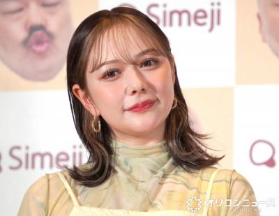村重杏奈、美背中あらわな水着ショット公開「ブラの痕がエロすぎるwww」「背中めっちゃ綺麗ですね！」