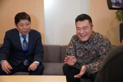 アンタッチャブル山崎、オリコンの歴史に触れ感慨　『サタプラ』企画で訪問
