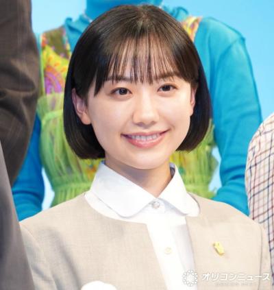 芦田愛菜が「めちゃくちゃ習字上手」と話題　毛筆を持つ貴重動画に反響【南田南弁護士は天才肌】