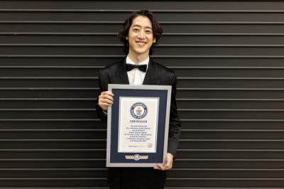 角野隼斗、1万8546枚完売の歴史的ピアノリサイタルを映像化　ギネス世界記録に認定された一夜