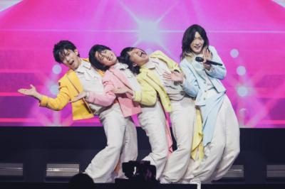 モナキ、“超至近距離ファンサ”に観客戸惑い「しめしめって感じでした（笑）」　『YouTube Fanfest』トップバッター